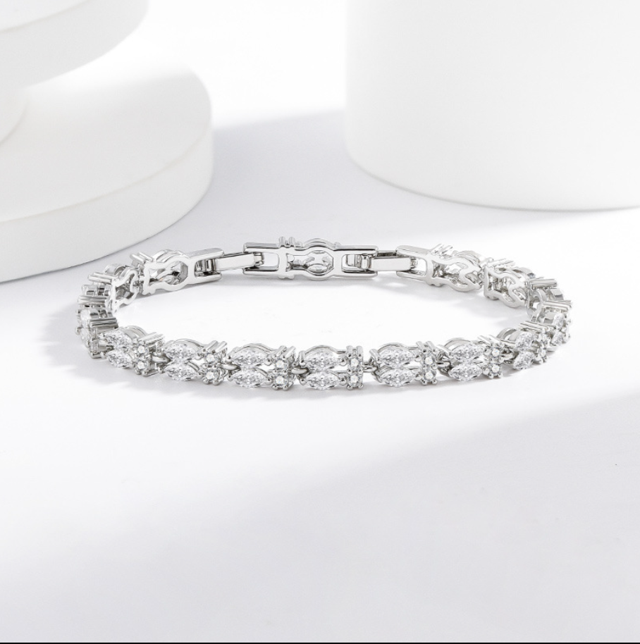 Fashionable Diamond Crystal Zircon Bracelet for Women